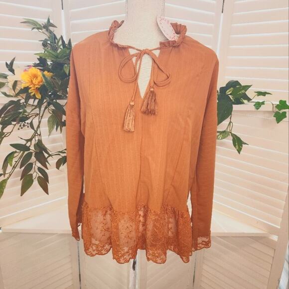 563 UMGEE CLAY TOP WITH TASSEL TIE LACE ACCENTS MUSTARD - Picture 2 of 7